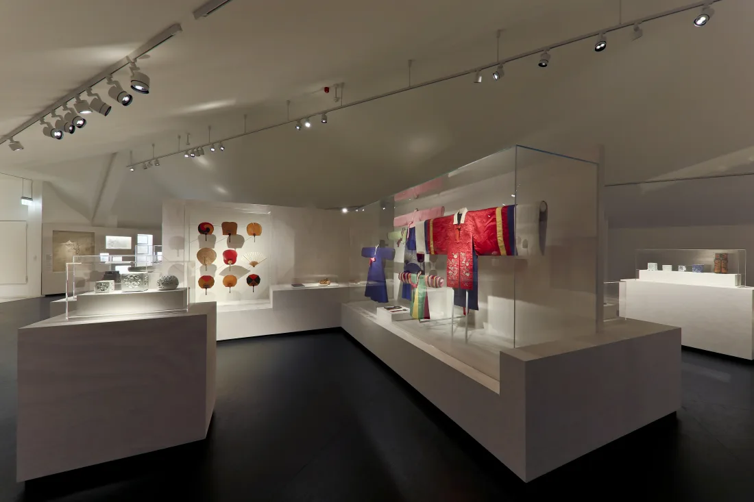 Showcases, exhibition Uri Korea