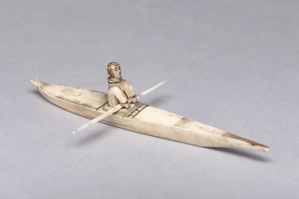 Kayak with human
figure and paddle
Inuit (Kalaallit)
Kalaallit Nunaat (Greenland)
before 1905
Ivory or bone