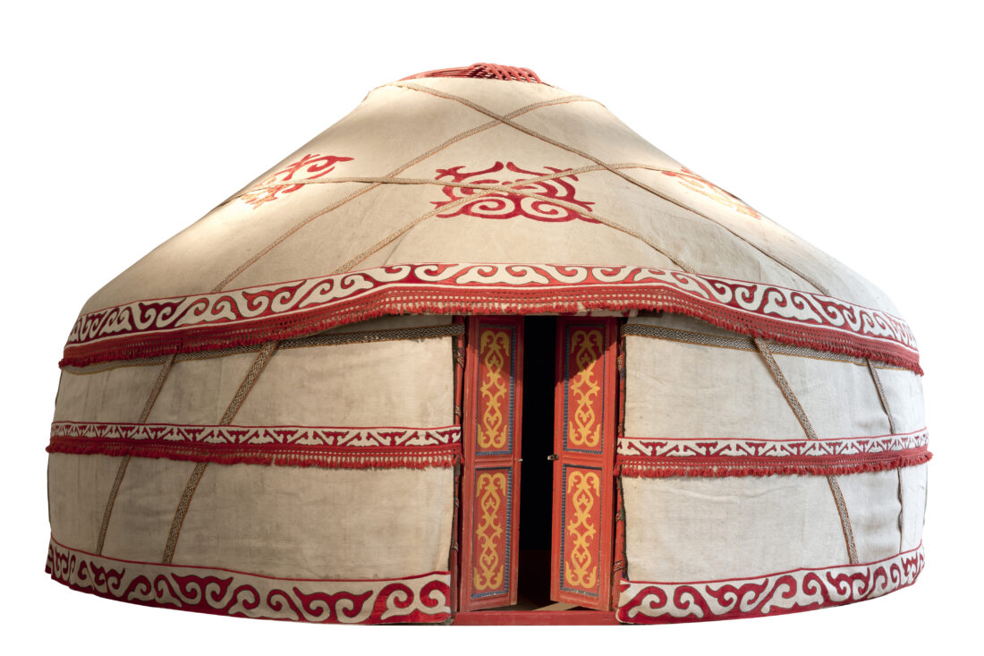 Yurt, Kyrgyzstan, 2017, designed by Turdu Kydyrbaeva Donation Families Zhumagulov Beishebai and Kydyrbaeva Turdububu Inv. Nr. 2017.14:1-220